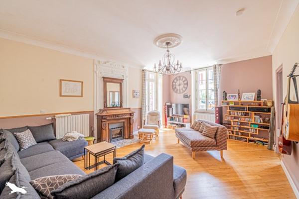Maison à vendre |  Paillet |  6 pièces | 213 m²