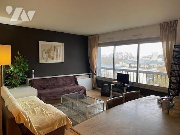 COURBEVOIE DERNIER ETAGE 2P BALCON CAVE PARKING