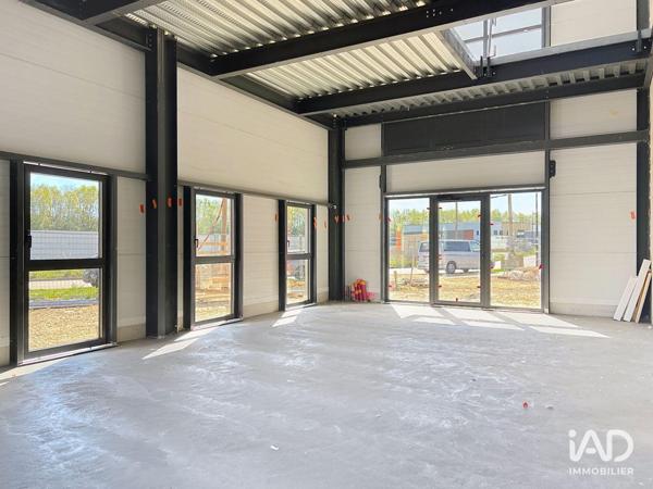 Location bureaux 110 m² Saint-Pierre-du-Perray