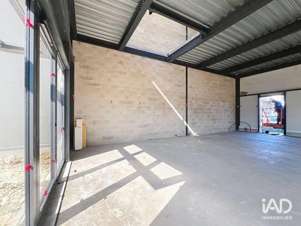 Location bureaux 110 m² Saint-Pierre-du-Perray