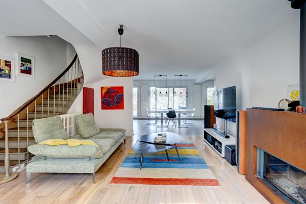 CHAVILLE - Ursine - Belle maison moderne et familiale de 8 pièces €1 240 000 ** - Référence 691-C