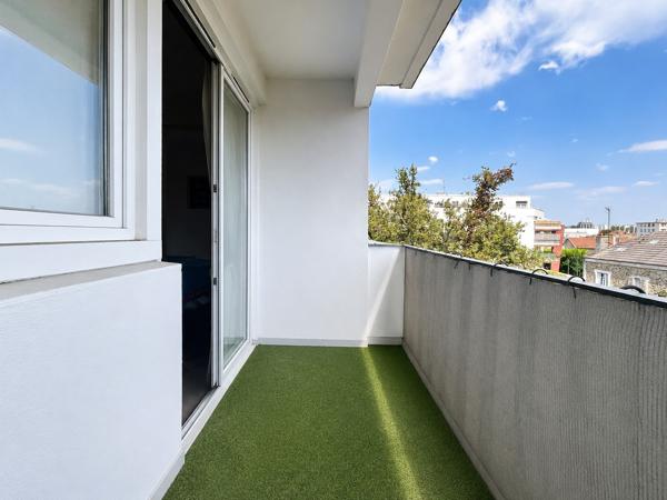 Appartement
         4 pièces
        - 64 m² Exclusivité 179 000 € *