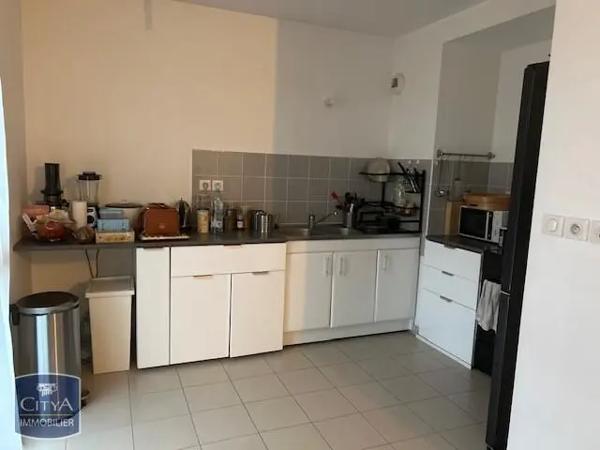 Appartement à louer 3 pièces 80.3m²