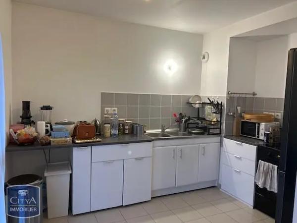 Appartement à louer 3 pièces 80.3m²