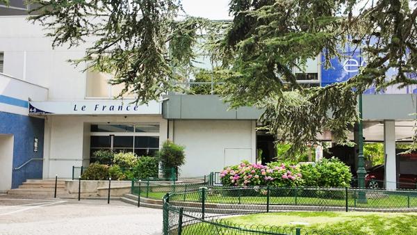 Résidence Le France – 140 m² triple exposition – Opportunité rare dans résidence emblématique