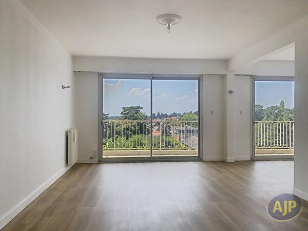 Vente appartement Cholet : 212 000 € - AJP Immobilier Cholet
