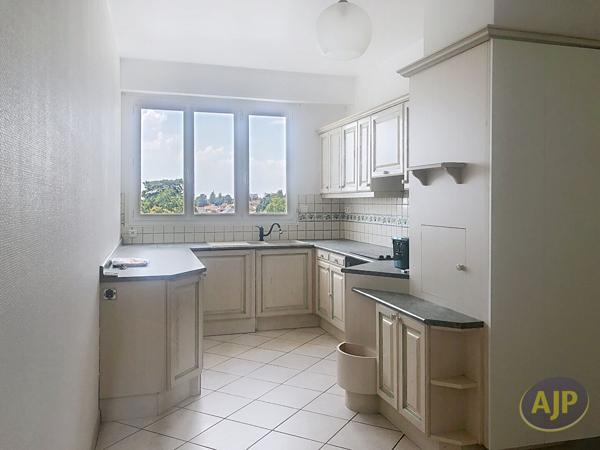 Vente appartement Cholet : 212 000 € - AJP Immobilier Cholet