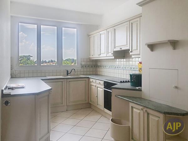 Vente appartement Cholet : 212 000 € - AJP Immobilier Cholet