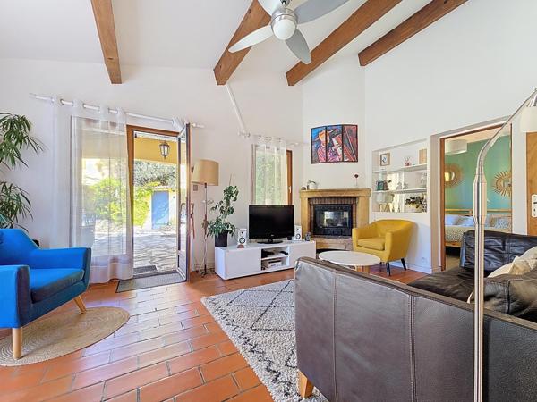 Propriété de charme avec piscine, vues panoramiques & intimité totale – Bédarieux (34600)