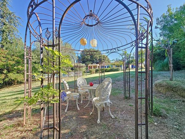 Propriété de charme avec piscine, vues panoramiques & intimité totale – Bédarieux (34600)