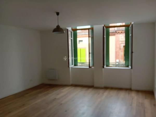 Location Appartement 2 pièces 49 m2 à Carmaux