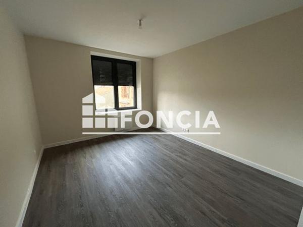 Location Appartement 3 pièces 93.7 m² - 4 RUE DU COTEAU Boen Sur Lignon 42130