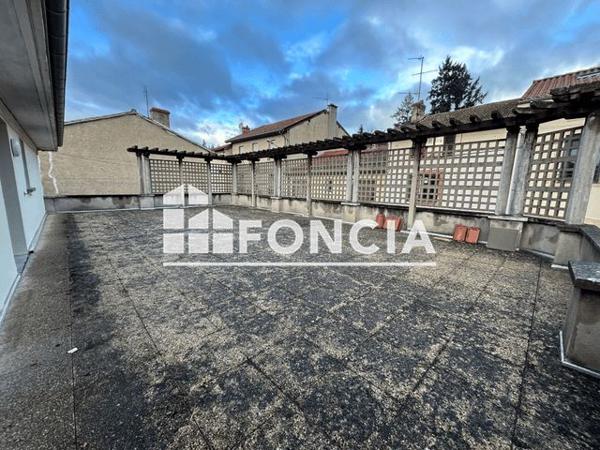Location Appartement 3 pièces 93.7 m² - 4 RUE DU COTEAU Boen Sur Lignon 42130