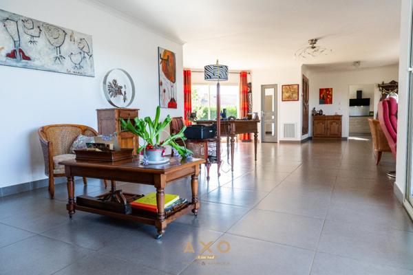 SAINTE - ANASTASIE - MAISON D'ARCHITECTE - T6 -  171 M2 - PISCINE  - JARDIN 2 616 M2 - GARAGE - POSSIBILITE CONSTRUCTION MAISON - 690 000