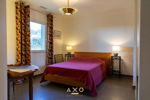 SAINTE - ANASTASIE - MAISON D'ARCHITECTE - T6 -  171 M2 - PISCINE  - JARDIN 2 616 M2 - GARAGE - POSSIBILITE CONSTRUCTION MAISON - 690 000