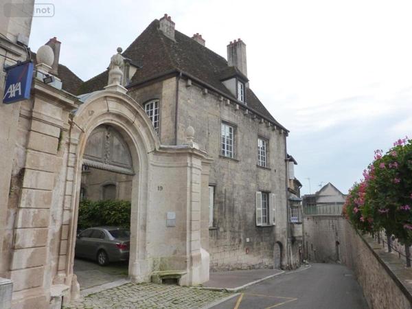 Fonds et/ou murs commerciaux à louer à Dole dans le Jura (39100), ref : 39033-L469