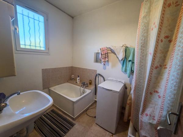 Esparron (83560) Maison - 110 m² - 4 pièces