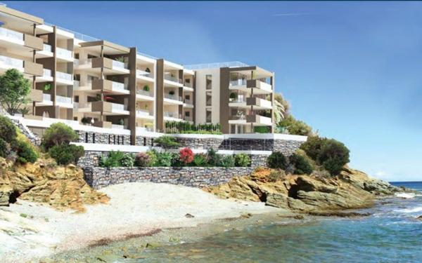 Appartement à vendre    8 pièces •  San-Martino-di-Lota