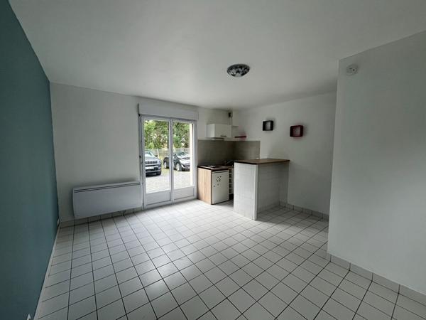 STUDIO ST AVERTIN PROCHE HOPITAL TROUSSEAU