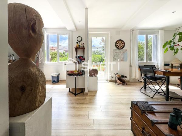 Maison T5, deux accès, jardin, vue Canigou, garage