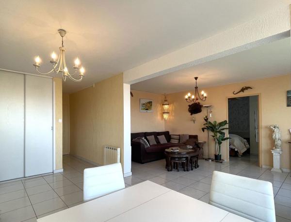 Appartement 85 m² dernier étage, vue mer : un bien rare à Canet
