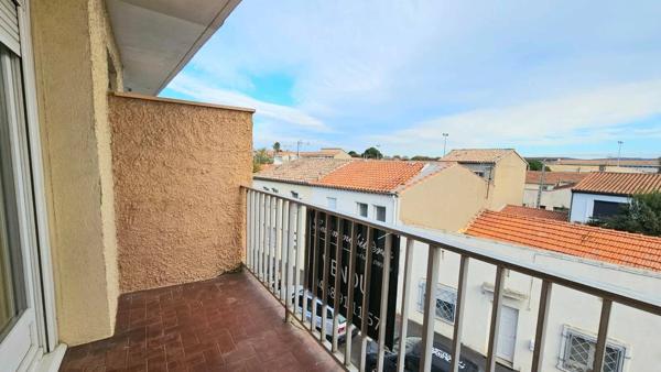 APPARTEMENT T2 TRAVERSANT PARKING BALCON CAVE