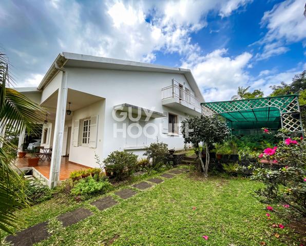 VILLA T6 de 238m² sur terrain de 2896 m² - BDN STE CLOTILDE