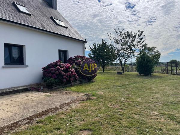 Vente maison Guern : 235 000 € - AJP Immobilier Pontivy