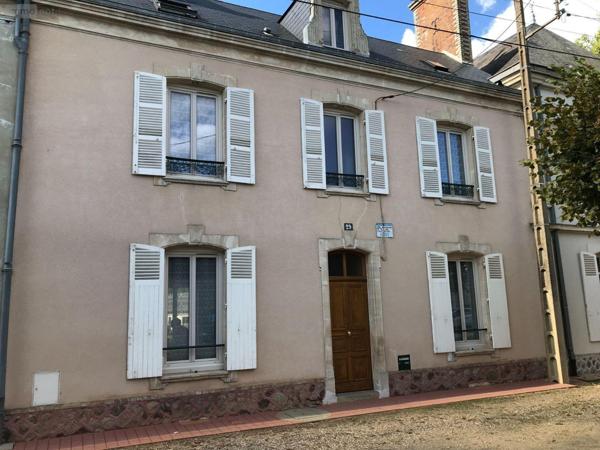 Maison à vendre à Bonnétable dans la Sarthe (72110), ref : 079/1992