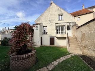 Crécy-la-Chapelle (77580) Maison indépendante 75m² en plein centre de Crécy la Chapelle
