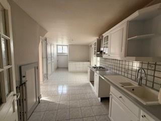 Crécy-la-Chapelle (77580) Maison indépendante 75m² en plein centre de Crécy la Chapelle