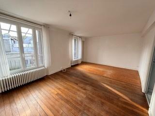 Crécy-la-Chapelle (77580) Maison indépendante 75m² en plein centre de Crécy la Chapelle