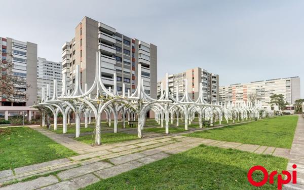 Appartement à vendre    5 pièces • 101,70 m2 Caluire-et-Cuire