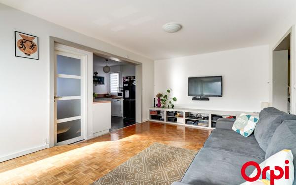 Appartement à vendre    5 pièces • 101,70 m2 Caluire-et-Cuire