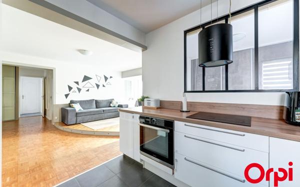 Appartement à vendre    5 pièces • 101,70 m2 Caluire-et-Cuire