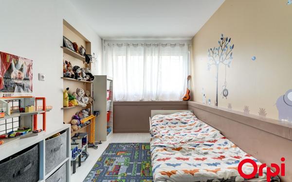 Appartement à vendre    5 pièces • 101,70 m2 Caluire-et-Cuire