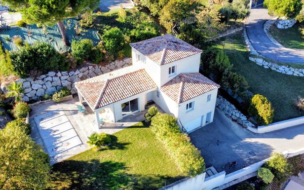 Maison à vendre    4 pièces • 107 m2 Soyons