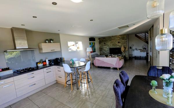 Maison à vendre    4 pièces • 107 m2 Soyons