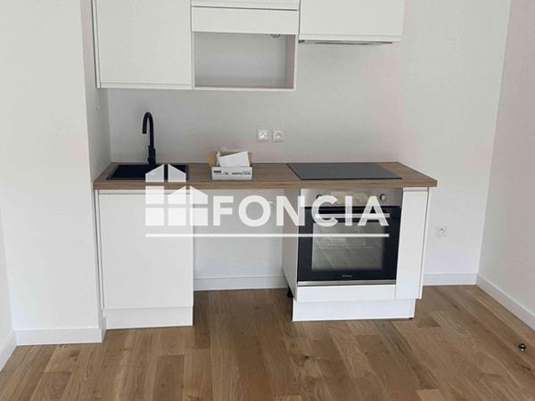 Location Appartement 2 pièces 39.3 m² - 907 & 914 RUE DE LONDRES Lens 62300