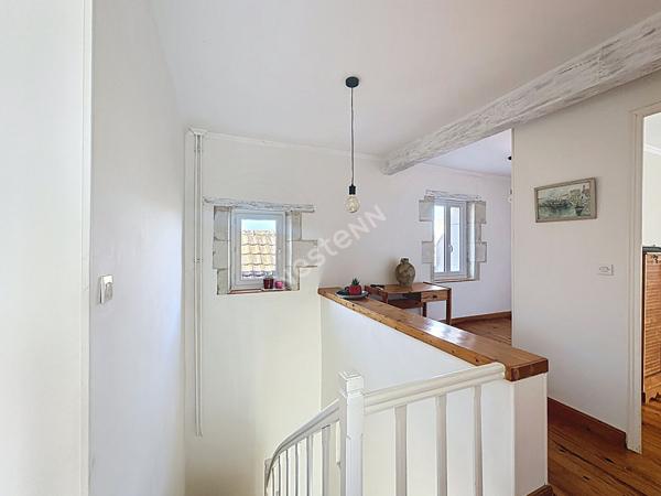 Maison d'Exception en Pierre avec Dépendances, Jardin Clos et Potentiel Piscine Jaunay-Marigny