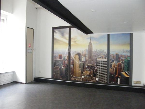 Local commercial, grande vitrine, hyper centre de Douai