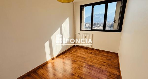 À vendre Appartement 4 pièces 77 m² - ÉChirolles 38130