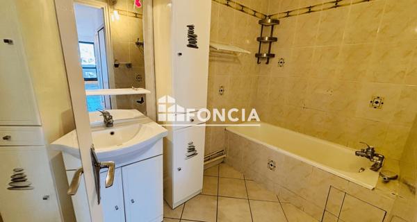 À vendre Appartement 4 pièces 77 m² - ÉChirolles 38130