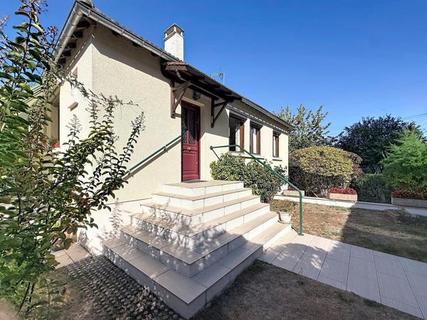 Potentiel, 3 chambres, sous-sol total, beau jardin