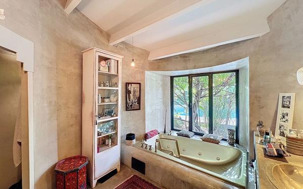 Maison à vendre    4 pièces • 172,16 m2 Lunel