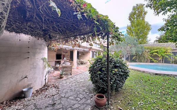 Maison à vendre    4 pièces • 172,16 m2 Lunel