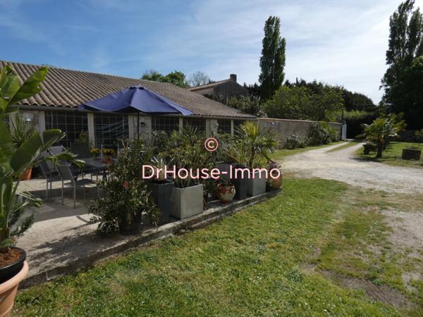 Maison à vendre 10 pièces de 300 m²
