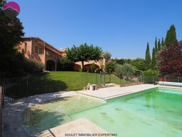 Bédoin (84410) Spacieuse villa avec vue et appartement séparé