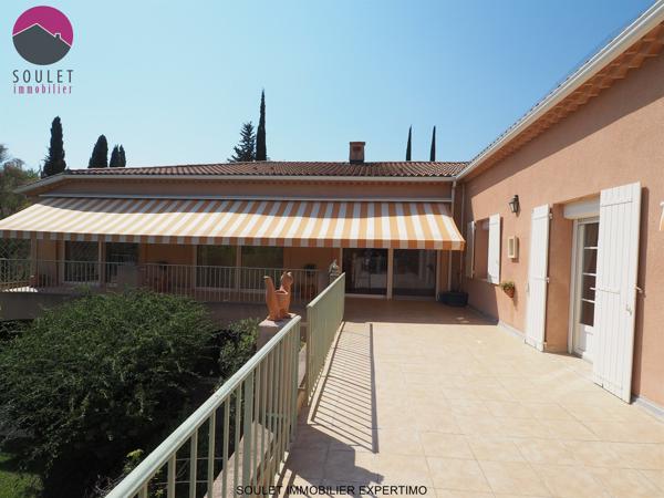 Bédoin (84410) Spacieuse villa avec vue et appartement séparé