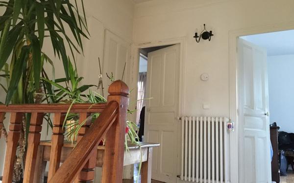 Maison à vendre    8 pièces •  Épône